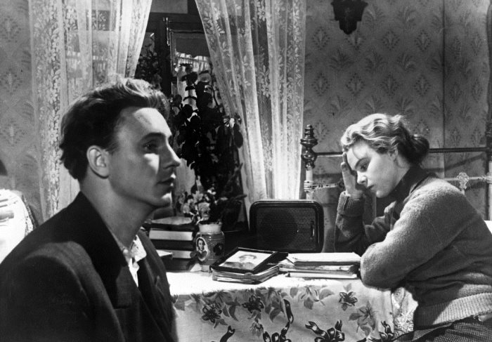 Кадр из фильма *Весна на Заречной улице*, 1956 Кадр из фильма *Весна на Заречной улице*, 1956