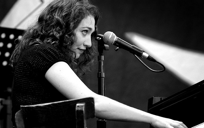 Потрясающая музыкальная импровизация на стихи Пастернака. Потрясающая музыкальная импровизация на стихи Пастернака.