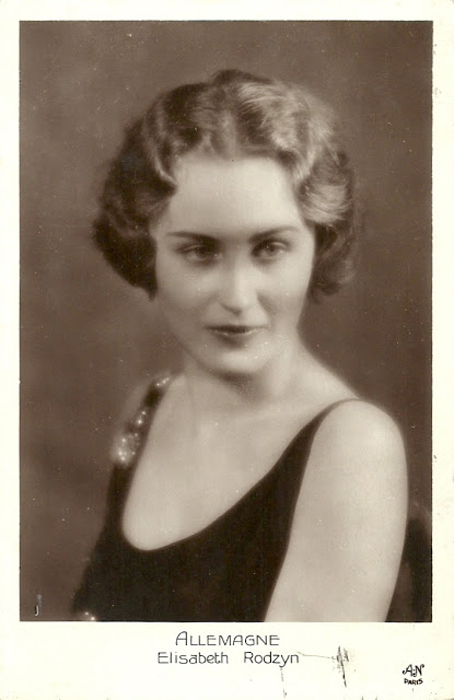 Элизабет Иветта Родзин из Германии. Девушка с интригующим взглядом. Элизабет Иветта Родзин из Германии. Девушка с интригующим взглядом.