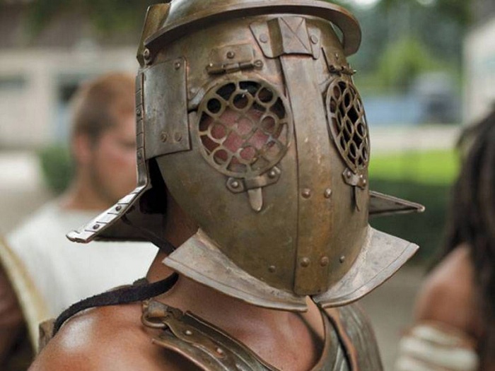 Гладиаторский шлем. Гладиаторский шлем.
