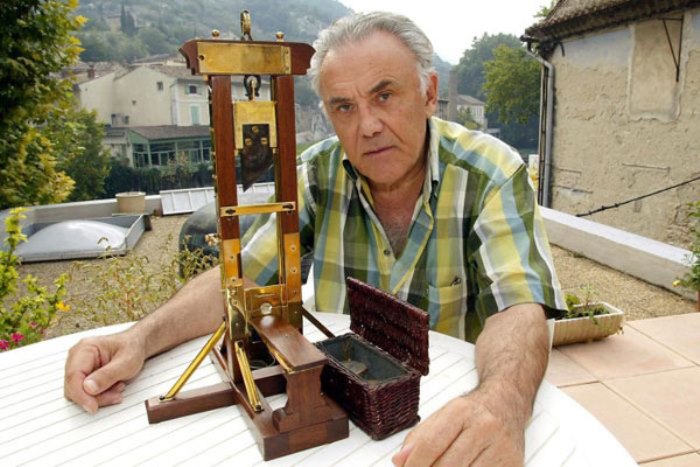 Потомственный французский палач Фернан Мейсонье Потомственный французский палач Фернан Мейсонье