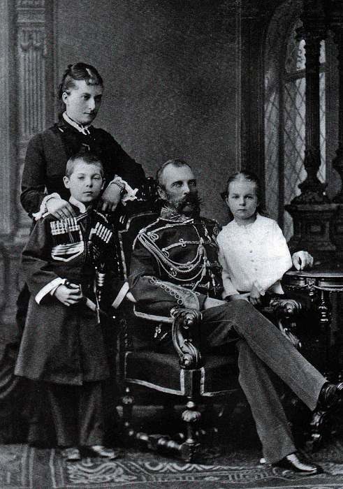 Екатерина Долгорукова - 2-я жена императора Александра II. Екатерина Долгорукова - 2-я жена императора Александра II.