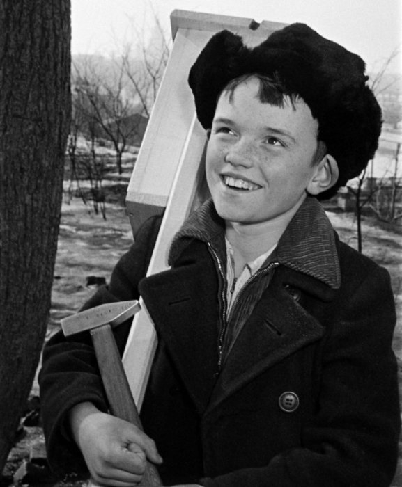 Лев Бородулин, ученик 5-Б класса 16 школы Ленинского района г. Москвы, 1960 год. Лев Бородулин, ученик 5-Б класса 16 школы Ленинского района г. Москвы, 1960 год.