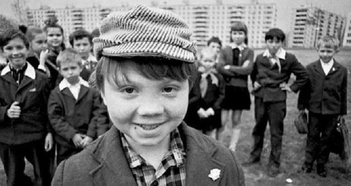 Дворовая банда вся в сборе. Дворовая банда вся в сборе.