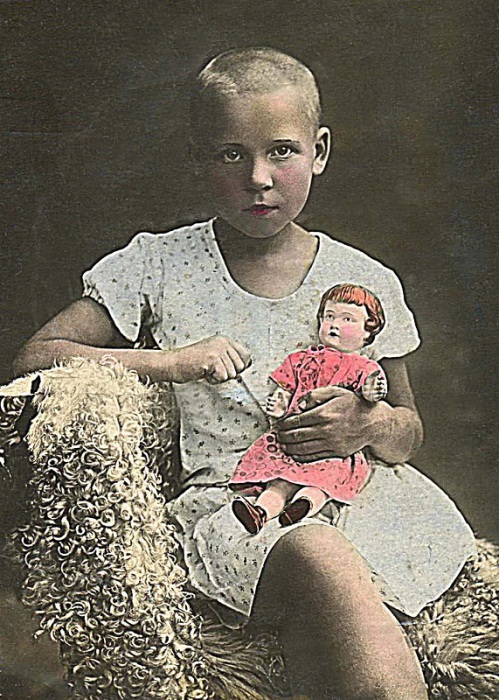 Свою младшую дочь Зелма назвала Тайгой.