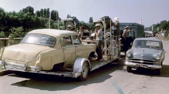 Съёмочный процесс одного из эпизодов шедевра отечественного кинематографа. Съёмочный процесс одного из эпизодов шедевра отечественного кинематографа.