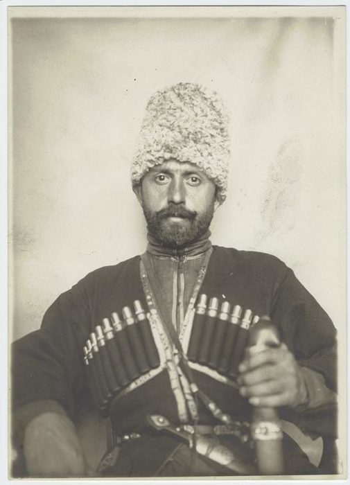 (Предположительно) казак из России. (Предположительно) казак из России.