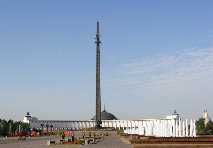 Монумент Победы на Поклонной горе. Монумент Победы на Поклонной горе.
