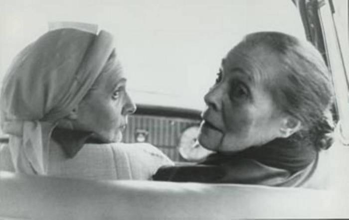 Сестры Лиля Брик и Эльза Триоле. Париж, 1959