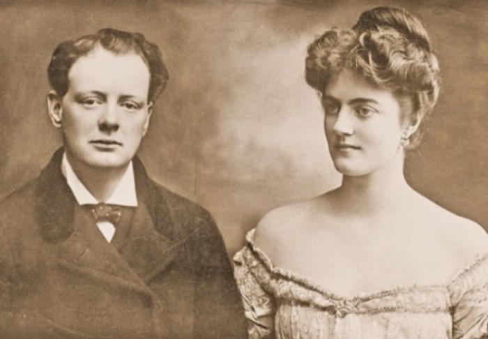 Уинстон Черчилль с женой Клементиной Уинстон Черчилль с женой Клементиной