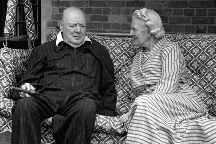 Счастливая семейная пара Счастливая семейная пара