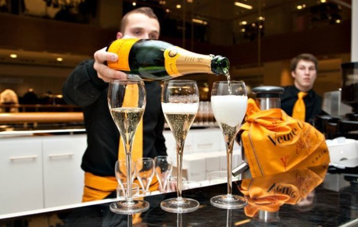 Знаменитое шампанское Знаменитое шампанское