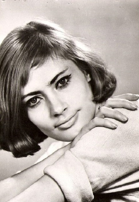 25 актрис отечественного театра и кино, которые сводили мужчин с ума одним только взглядом () 25 актрис отечественного театра и кино, которые сводили мужчин с ума одним только взглядом