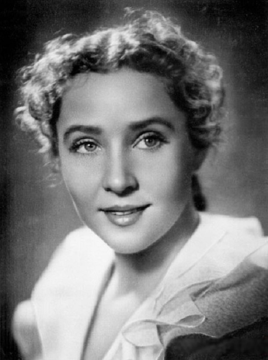 25 актрис отечественного театра и кино, которые сводили мужчин с ума одним только взглядом () 25 актрис отечественного театра и кино, которые сводили мужчин с ума одним только взглядом