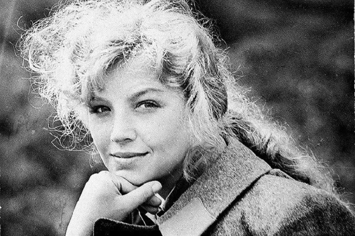 25 актрис отечественного театра и кино, которые сводили мужчин с ума одним только взглядом () 25 актрис отечественного театра и кино, которые сводили мужчин с ума одним только взглядом