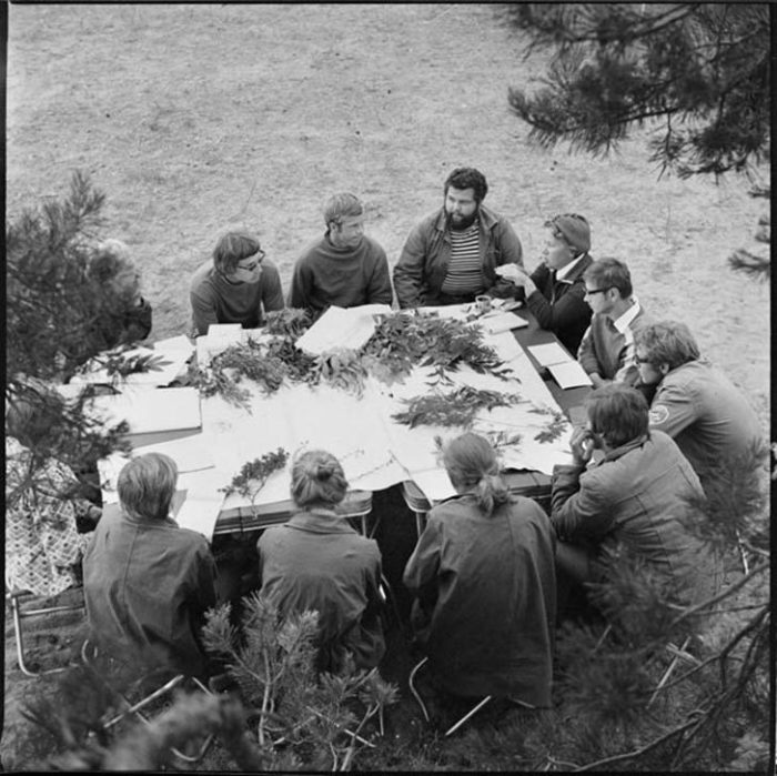 Студенческие годы: 17 фотографий советских студентов за учёбой и на отдыхе () Студенческие годы: 17 фотографий советских студентов за учёбой и на отдыхе