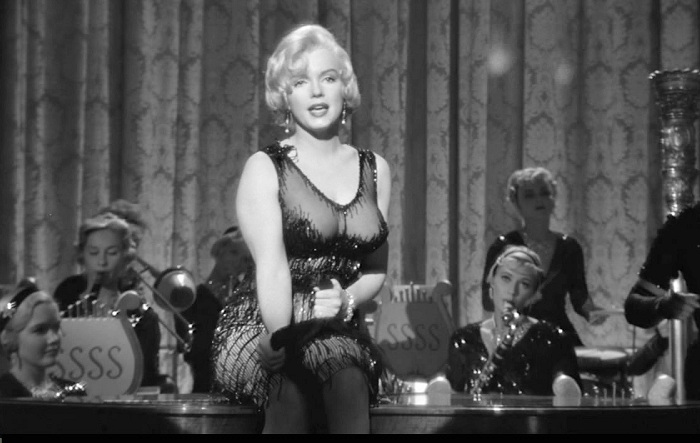 Актриса Мэрилин Монро в образе Душечки. Актриса Мэрилин Монро в образе Душечки.