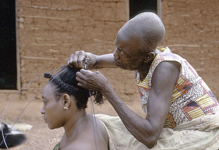 Деформированные черепа представителей африканских племен