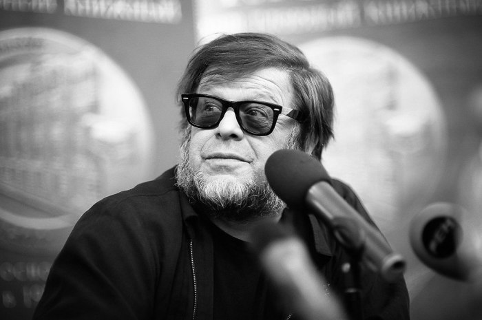 Шли годы, а Город не проходил... Шли годы, а Город не проходил...