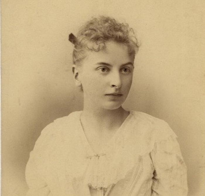 Портрет Инессы Арманд Портрет Инессы Арманд