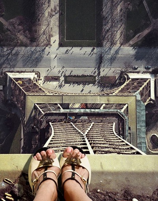 Эйфелева башня является самой посещаемой башней в мире.