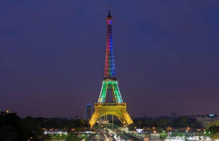 Эйфелева башня летом выше на 15 сантиметров.