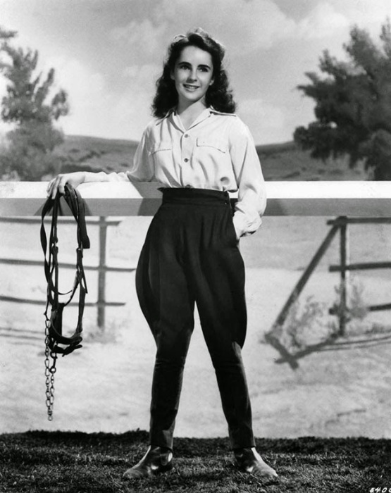 Роль наездницы в фильме «Национальный бархат» сделала 12-летнюю Лиз настоящей звездой. Роль наездницы в фильме «Национальный бархат» сделала 12-летнюю Лиз настоящей звездой.