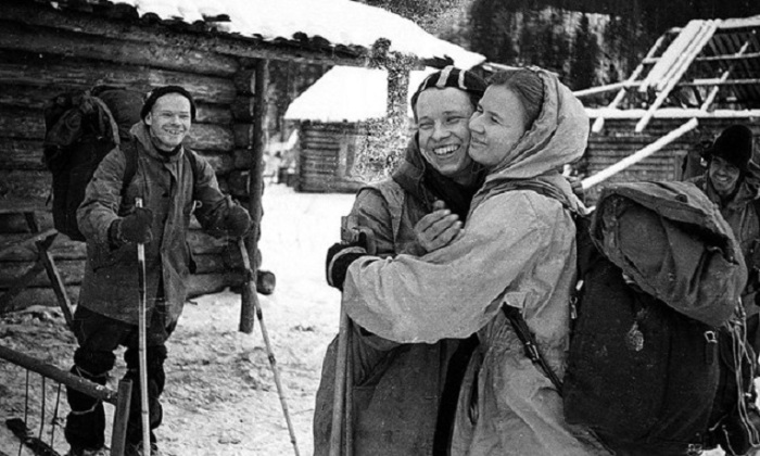 Роковой турпоход группы Дятлова был посвящен 21-ому съезду КПСС, в планах было пройти на лыжах сложнейший путь в 350 км, который должен был занять около 22 дней.