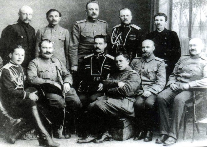 Атаман Семёнов и командир Сибирского казачьего корпуса генерал-лейтенант Иванов-Ринов.