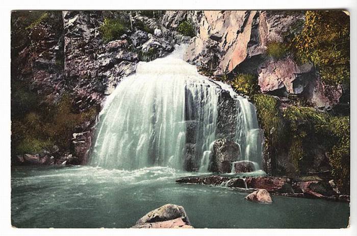 Один из красивейших водопадов Алтая. 1907-1914 год. Фото: Sergey Borisov.