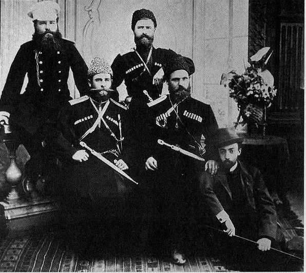 Телеграфист, поручик, есаул Ассиер, есаул Маковкин. В Персидской Казачьей бригаде. 1890 год.