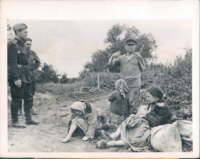Совхоз Волково Орловская область, 1943 год. Совхоз Волково Орловская область, 1943 год.