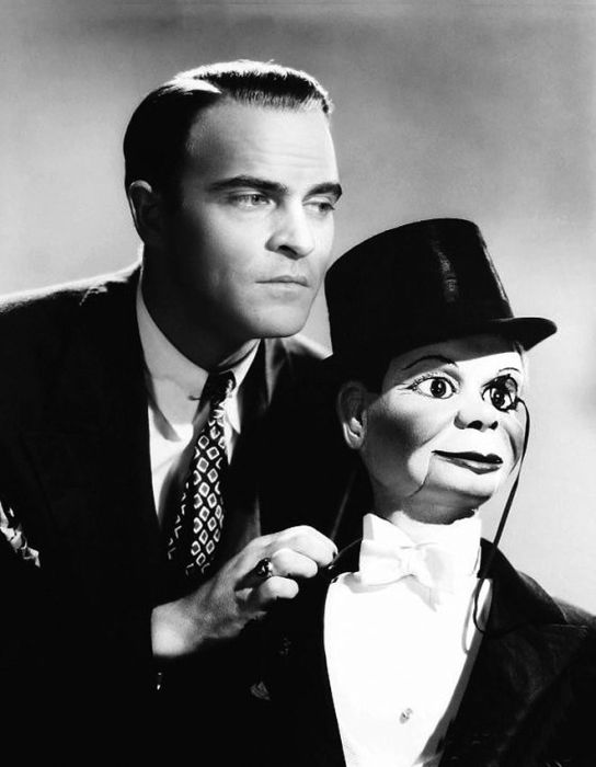 Эдгар Берген и кукла Чарли Маккарти. Эдгар Берген и кукла Чарли Маккарти.