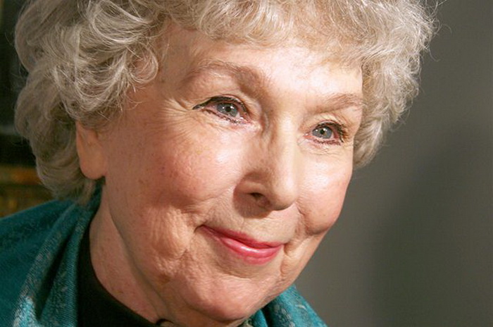 Советская и российская актриса Вера Васильева | Фото: russianlook.com Советская и российская актриса Вера Васильева | Фото: russianlook.com