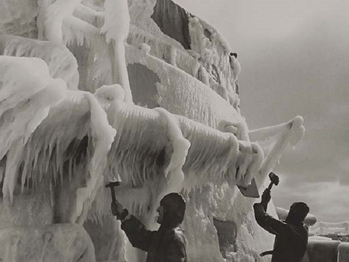 Линкор Черноморского флота «Парижская коммуна».