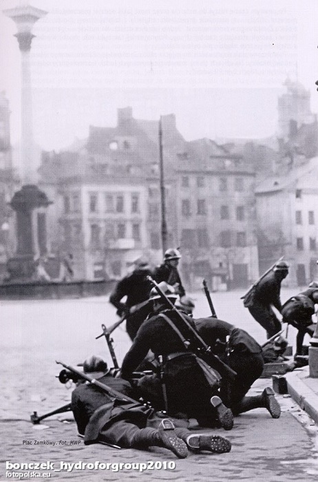 Бои солдат Пилсудского с правительственными войсками. Бои солдат Пилсудского с правительственными войсками.