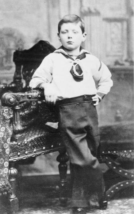 Семилетний Уинстон. | Фото: iwm.org.uk. Семилетний Уинстон. | Фото: iwm.org.uk.