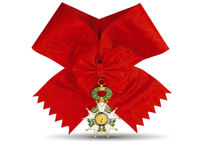 Знак ордена Большого креста ордена Почетного легиона. | Фото: monnaiedeparis.fr. Знак ордена Большого креста ордена Почетного легиона. | Фото: monnaiedeparis.fr.