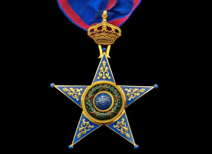 Золотая звезда Ордена Исмаила. | Фото: the-saleroom.com. Золотая звезда Ордена Исмаила. | Фото: the-saleroom.com.