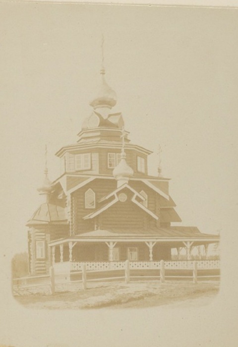 Часовня на месте отдыха Петра Великого во время его путешествия через Олонецкие леса. Россия, 1887 год. Часовня на месте отдыха Петра Великого во время его путешествия через Олонецкие леса. Россия, 1887 год.