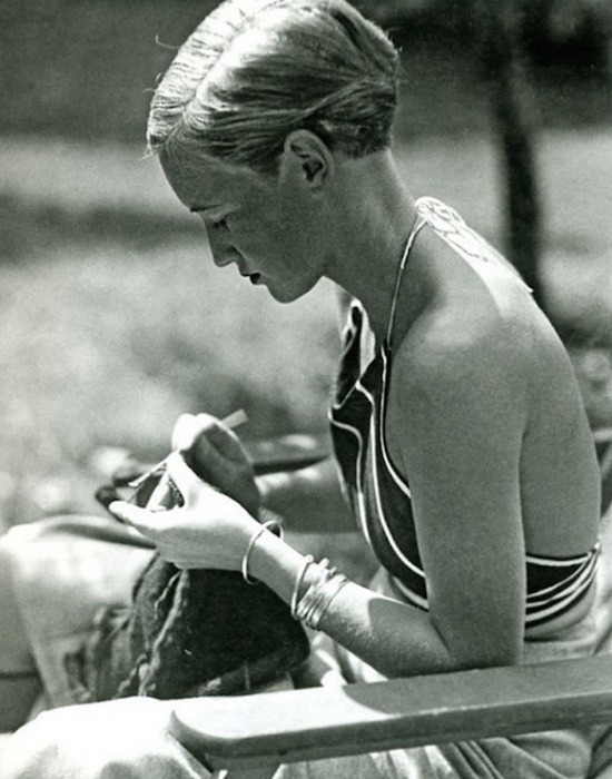 Почти мальчик. Почти мальчик.