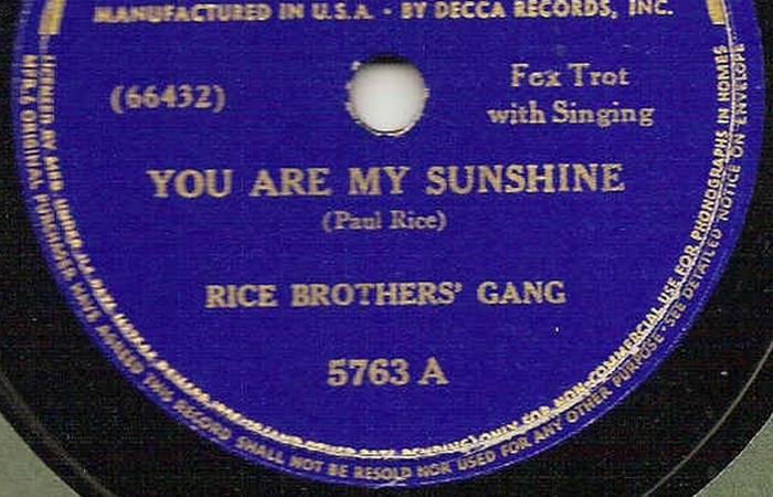 Участникам группы не хватает таланта. Участникам группы не хватает таланта.