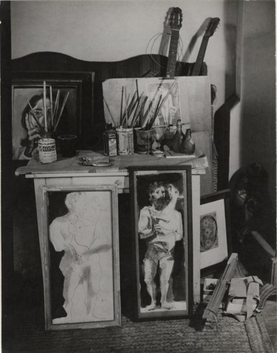 Рабочее место художника. Рабочее место художника.