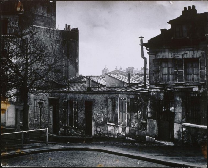 Общежитие на площади Эмиля-Гудо. Общежитие на площади Эмиля-Гудо.