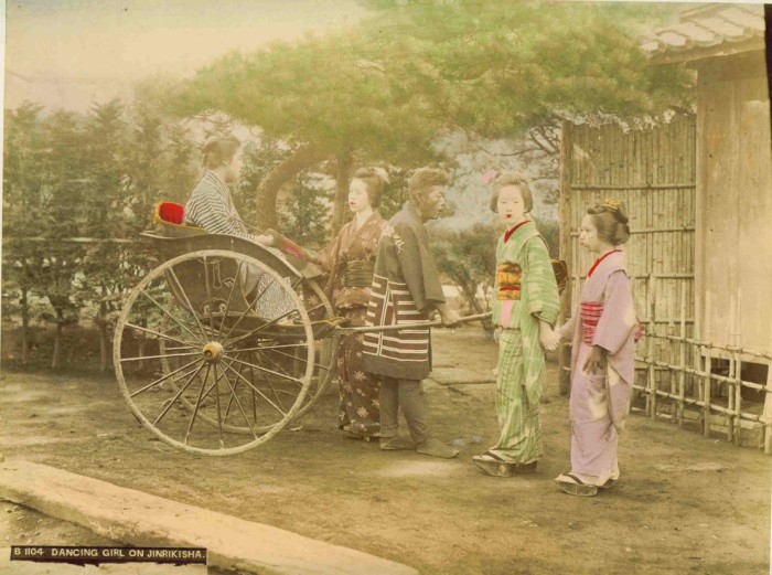 К месту назначения доставлена вовремя.