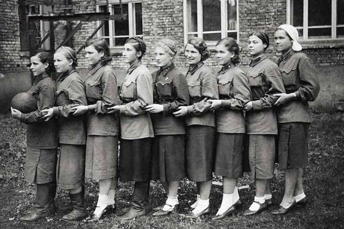 Победители по волейболу среди женских команд. Победители по волейболу среди женских команд.