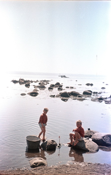 В Железнодорожных яслях. Украина, 1950-е годы. Фото: Semyon Osipovich Friedland. В Железнодорожных яслях. Украина, 1950-е годы. Фото: Semyon Osipovich Friedland.