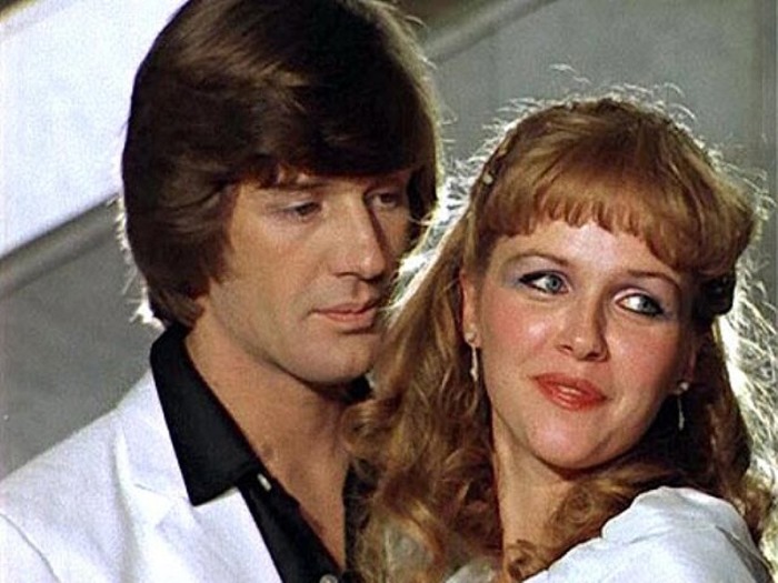 А. Абдулов и А. Яковлева в фильме *Чародеи*, 1982 | Фото: all.kpcdn.net А. Абдулов и А. Яковлева в фильме *Чародеи*, 1982 | Фото: all.kpcdn.net