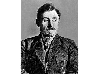 Симон Аршакович прожил недолгую, но яркую жизнь, полную риска и авантюр