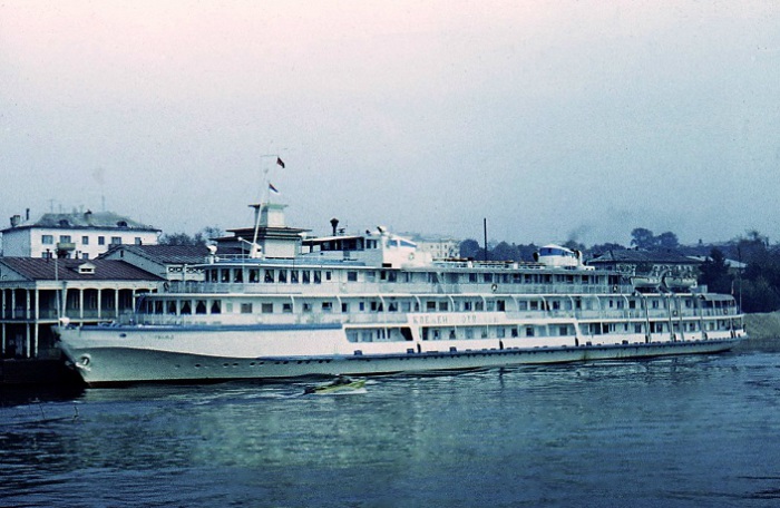 Круиз по Волге. Круиз по Волге.